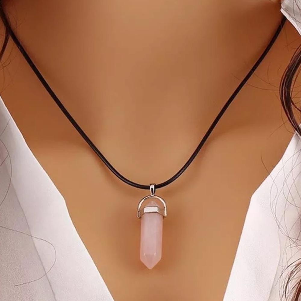 BOGO!! Rose Quartz Pendant 🌴